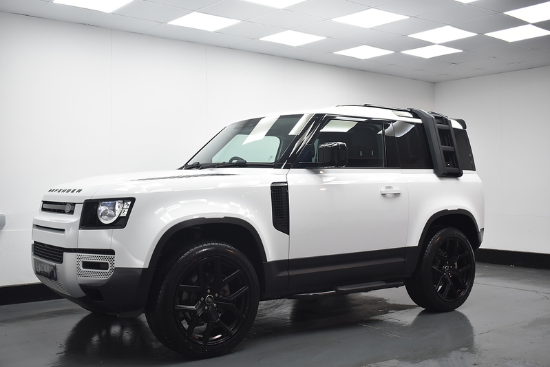 Land Rover Defender 90 D200 MHEV S - U6305