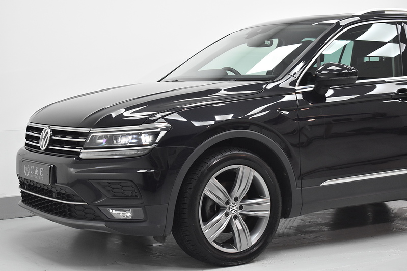 Volkswagen Tiguan TDI SEL - U6310