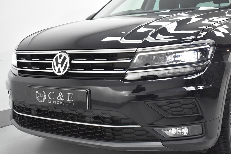 Volkswagen Tiguan TDI SEL - U6310