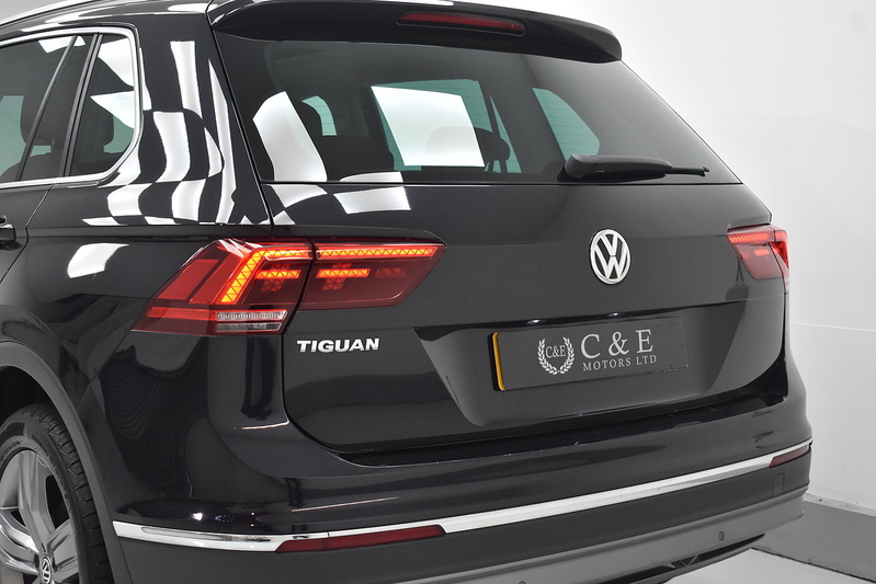 Volkswagen Tiguan TDI SEL - U6310
