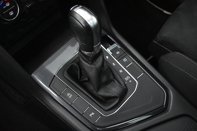Volkswagen Tiguan TDI SEL - U6310