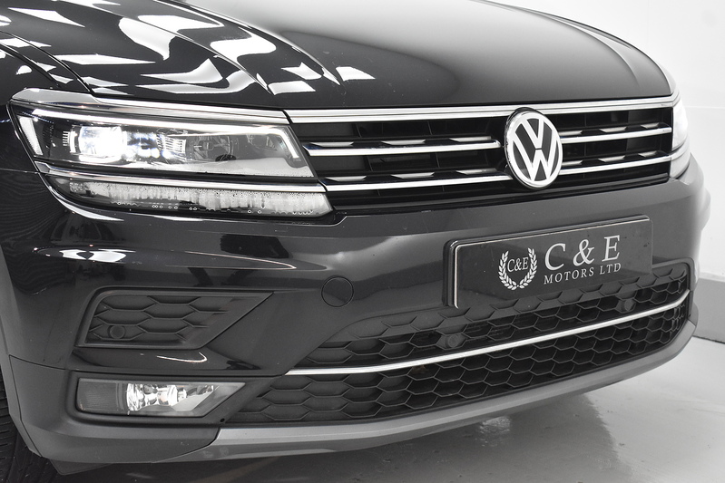 Volkswagen Tiguan TDI SEL - U6310