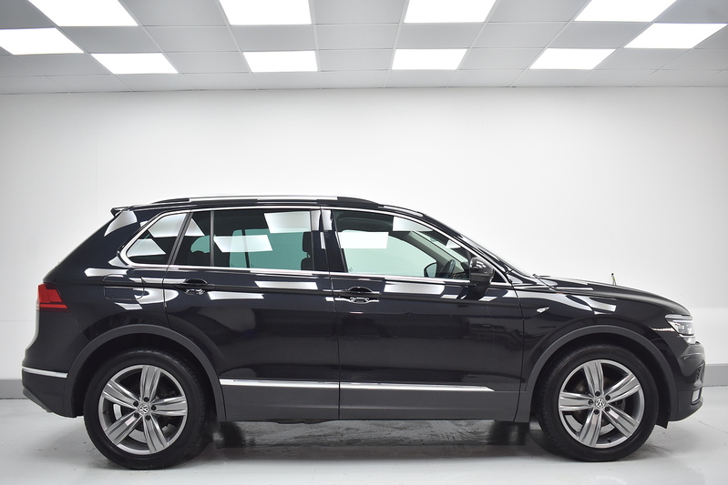 Volkswagen Tiguan TDI SEL - U6310