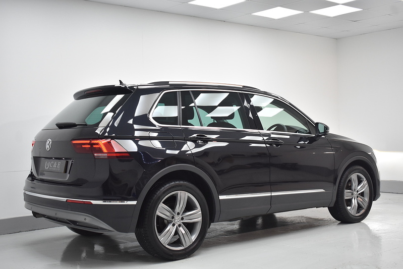 Volkswagen Tiguan TDI SEL - U6310