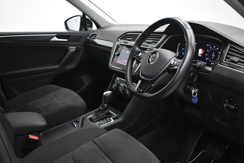 Volkswagen Tiguan TDI SEL - U6310