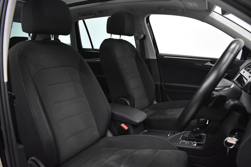 Volkswagen Tiguan TDI SEL - U6310