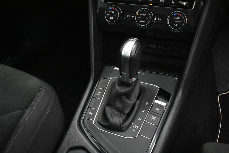 Volkswagen Tiguan TDI SEL - U6310