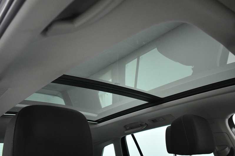 Volkswagen Tiguan TDI SEL - U6310