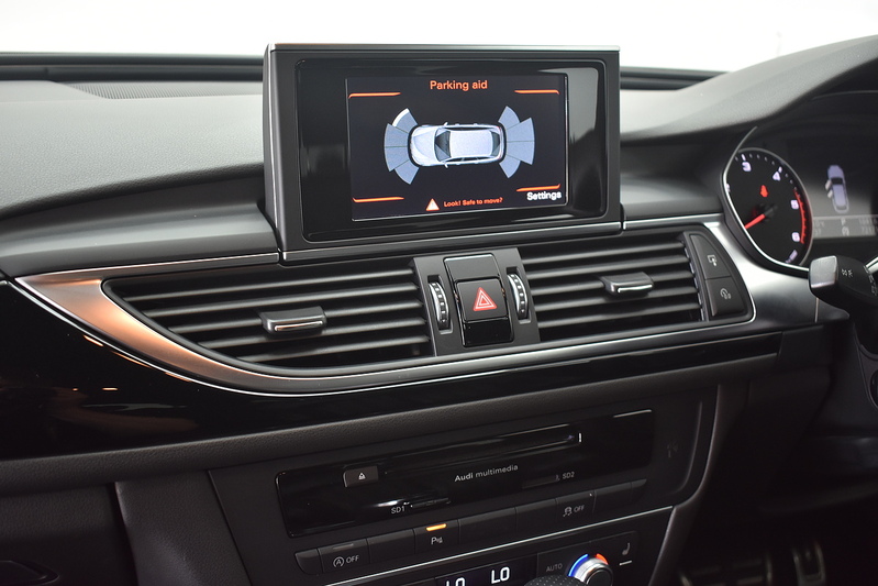 Audi A6 Avant TDI ultra Black Edition - U6312