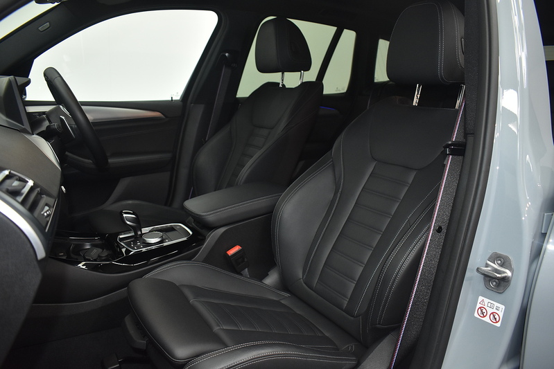 BMW X3 20d MHT M Sport - U6316