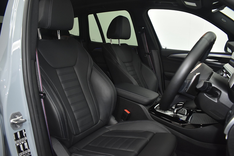BMW X3 20d MHT M Sport - U6316