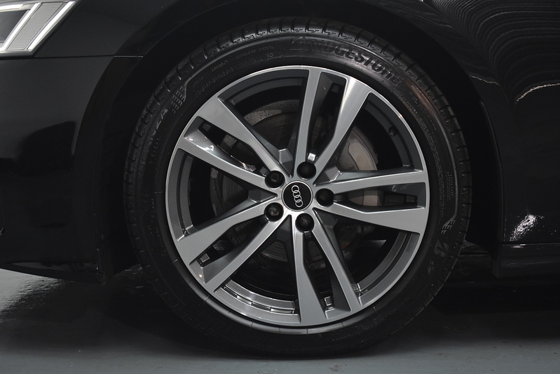 Audi A6 Avant TFSI S line - U6318