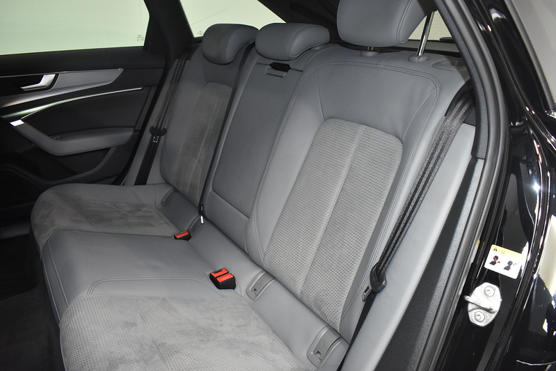 Audi A6 Avant TFSI S line - U6318