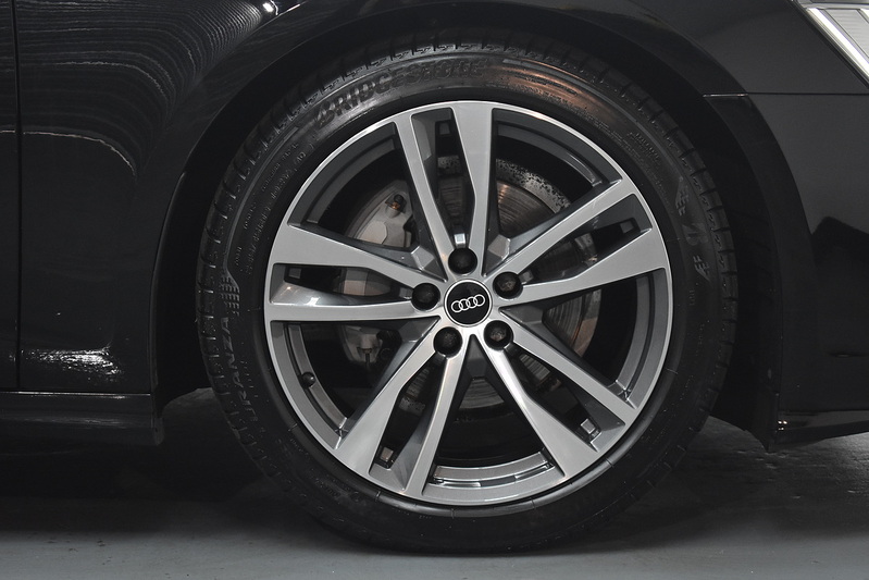 Audi A6 Avant TFSI S line - U6318