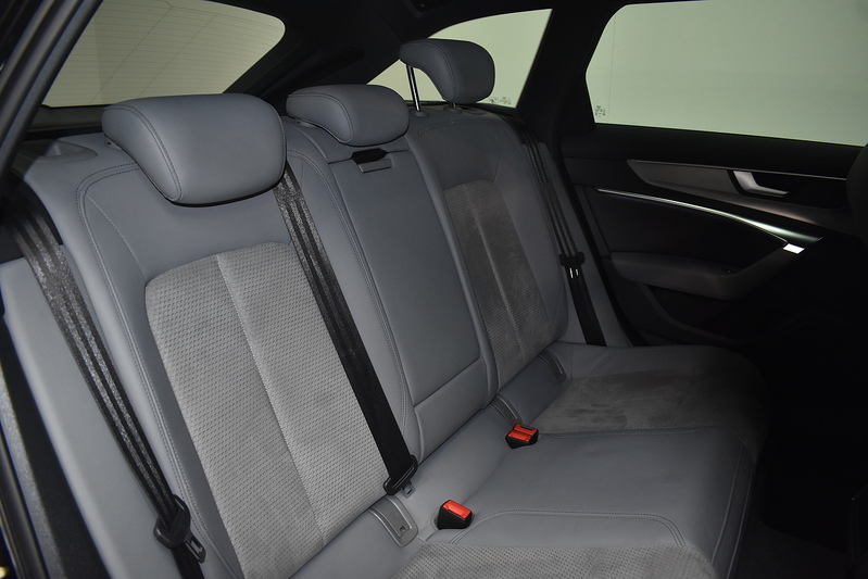 Audi A6 Avant TFSI S line - U6318