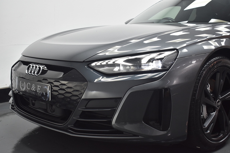 Audi e-tron GT  - U6322