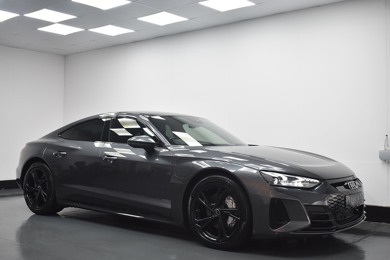 Audi e-tron GT  - U6322