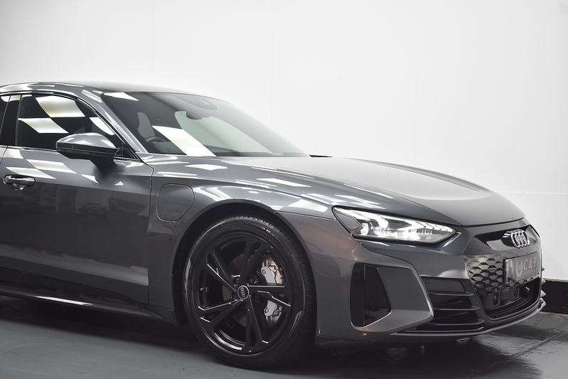 Audi e-tron GT  - U6322