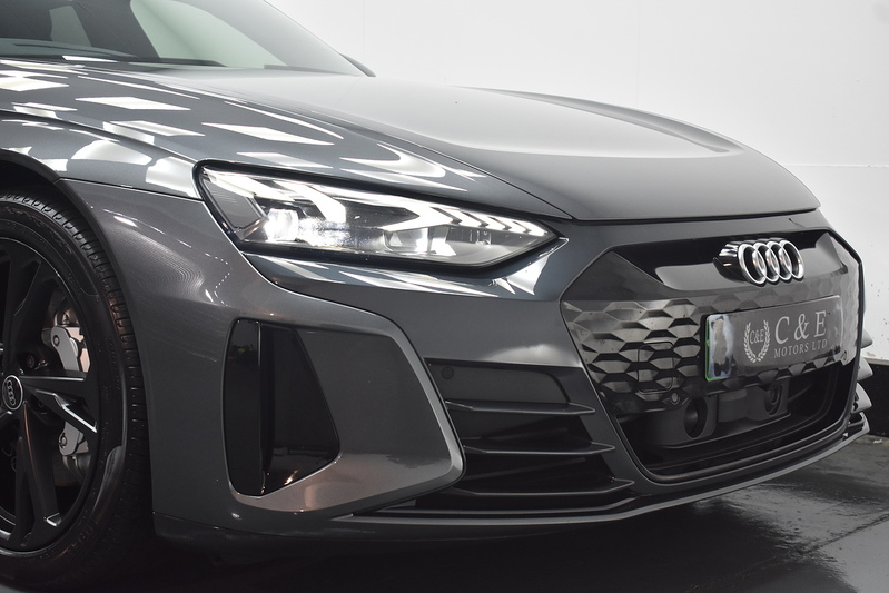 Audi e-tron GT  - U6322