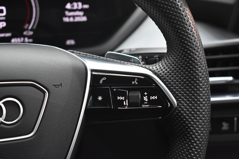 Audi e-tron GT  - U6322