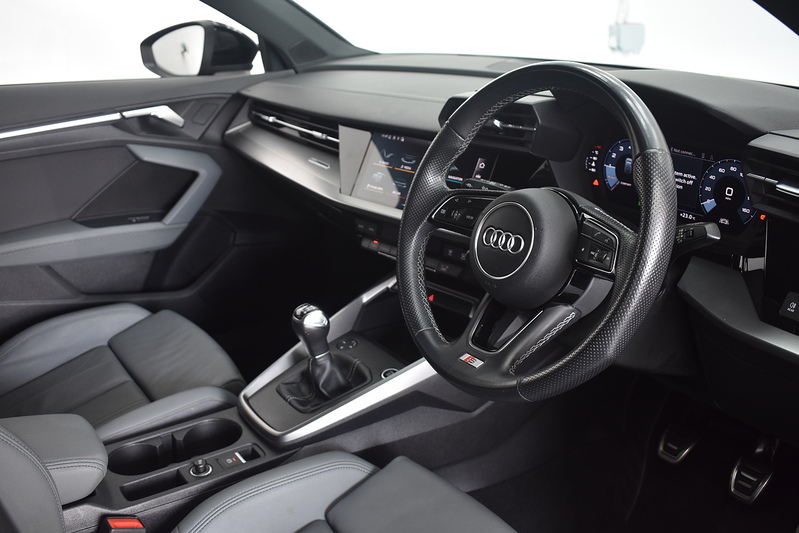 Audi A3 TFSI S line - U6325