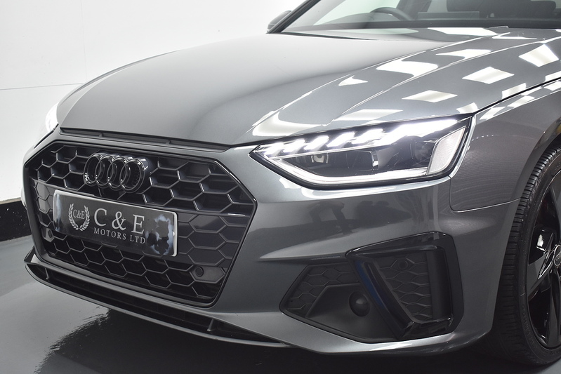 Audi A4 TFSI S line - U6327