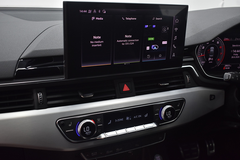 Audi A4 TFSI S line - U6327