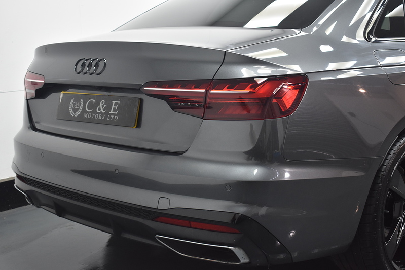Audi A4 TFSI S line - U6327