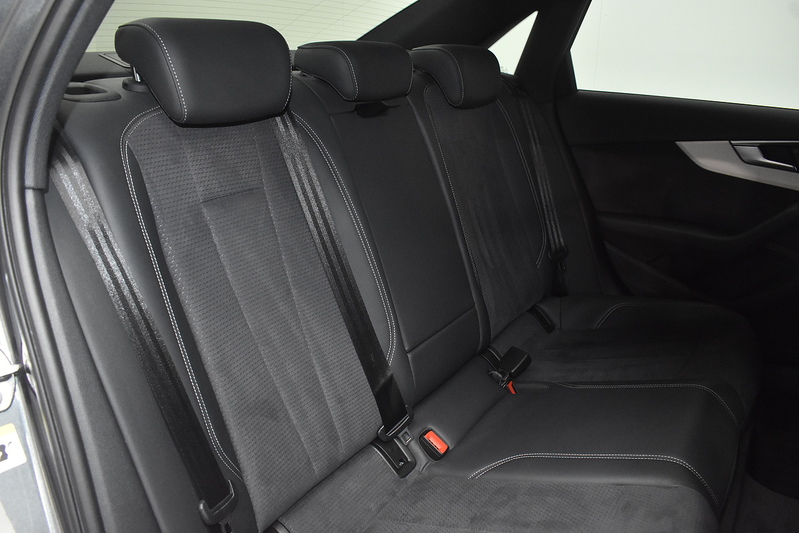 Audi A4 TFSI S line - U6327