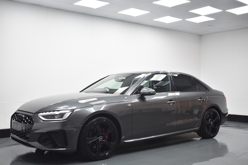 Audi A4 TFSI S line - U6328