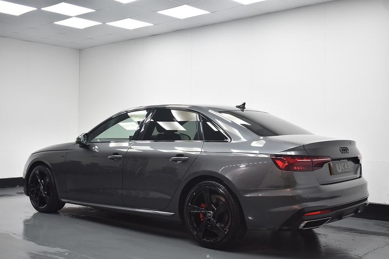 Audi A4 TFSI S line - U6328