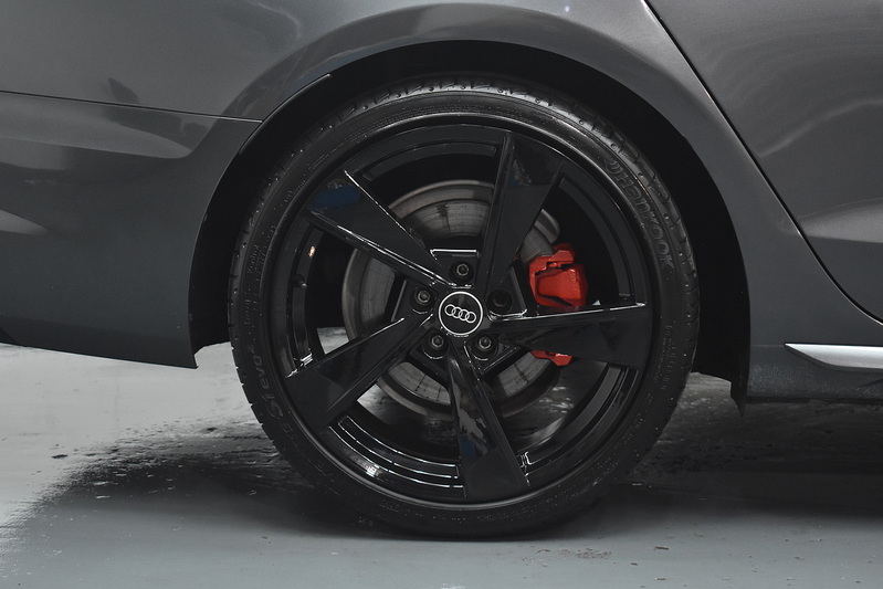 Audi A4 TFSI S line - U6328