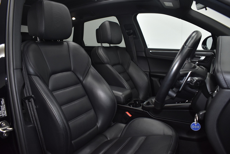 Porsche Macan T T - U6329