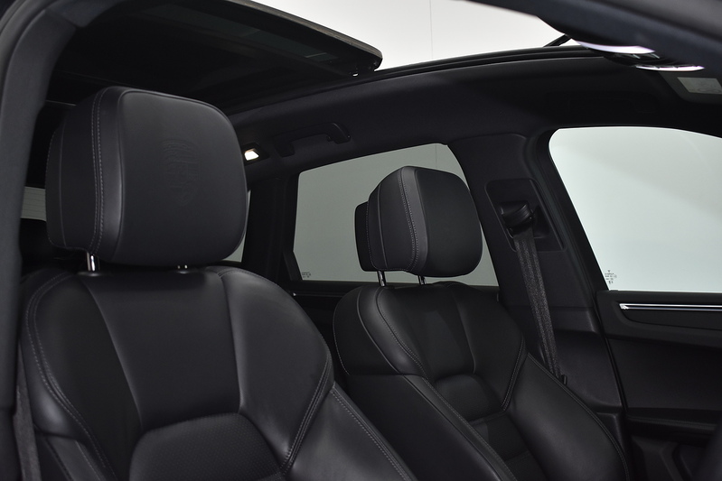 Porsche Macan T T - U6329