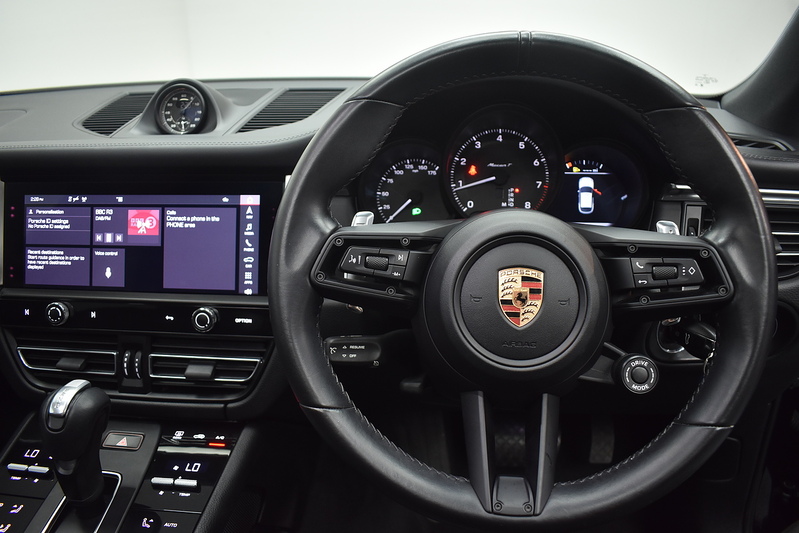 Porsche Macan T T - U6329