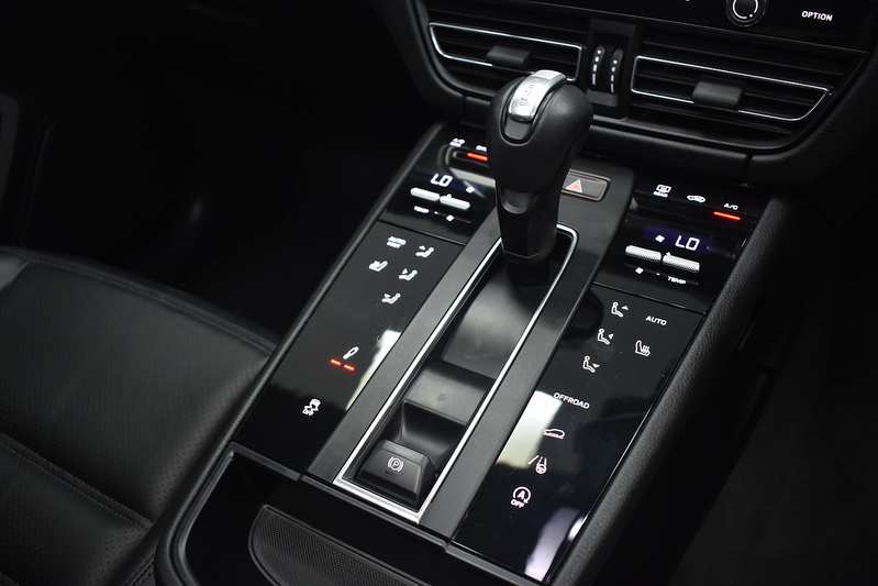 Porsche Macan T T - U6329