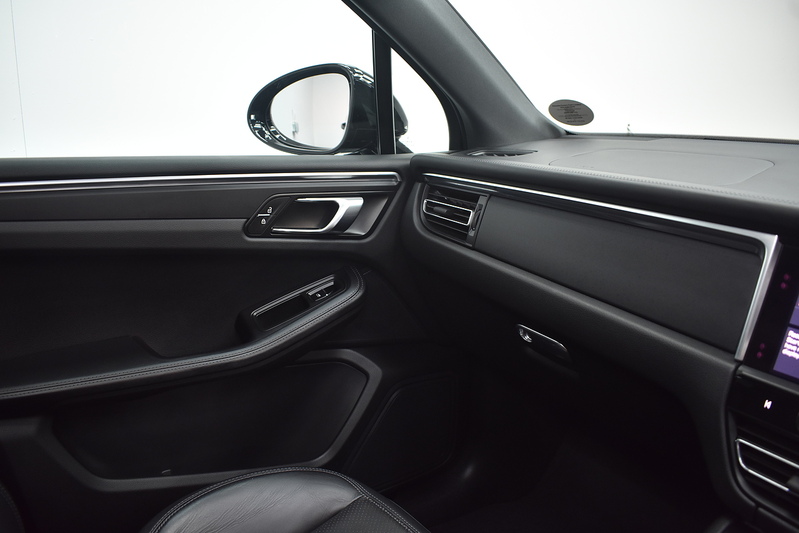 Porsche Macan T T - U6329