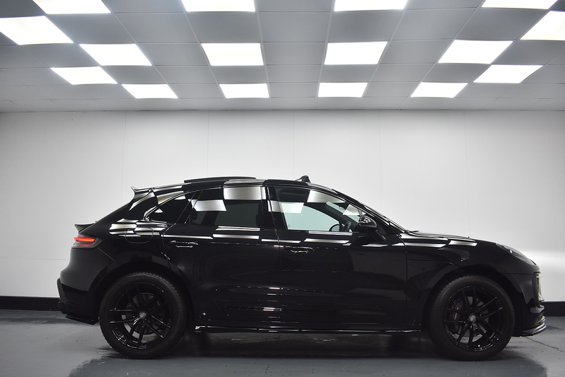 Porsche Macan T T - U6329