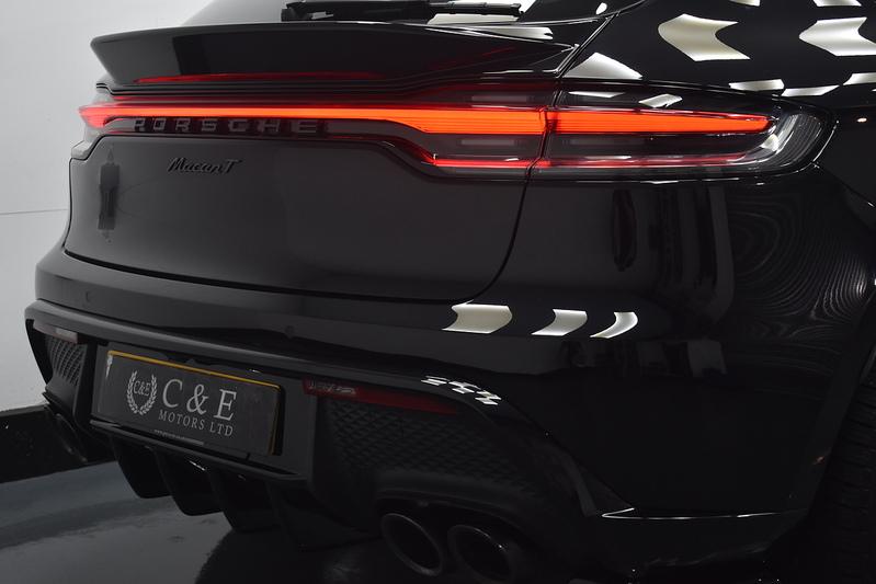 Porsche Macan T T - U6329