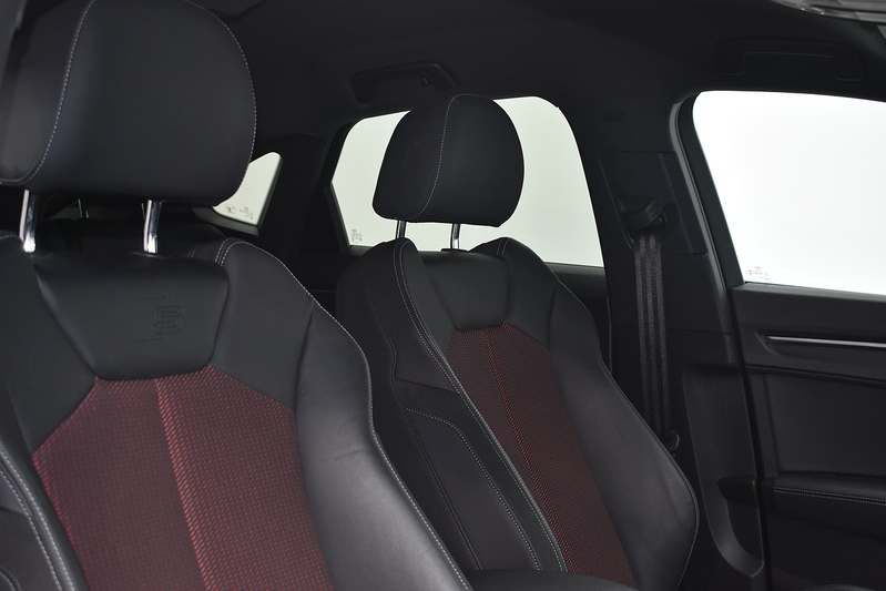 Audi Q3 TFSI CoD Black Edition - U6333