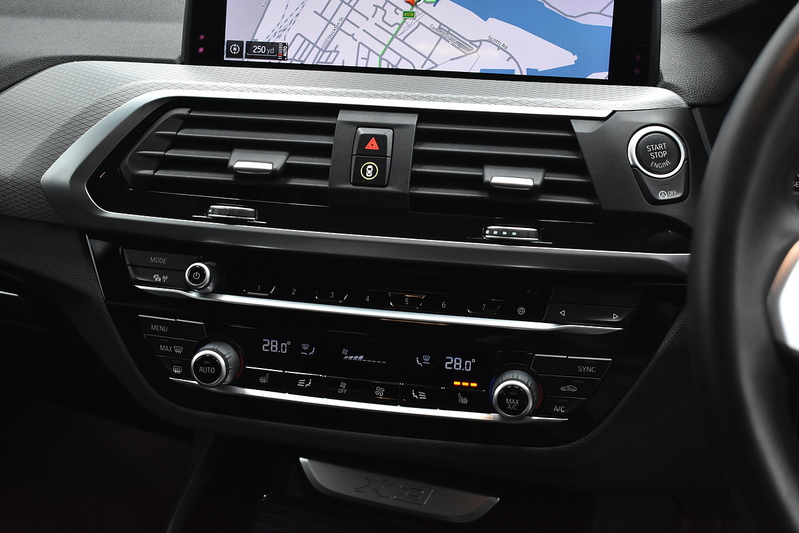 BMW X3 30d MHT M Sport - U6335
