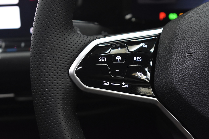 Volkswagen Golf TSI GTI - U6336