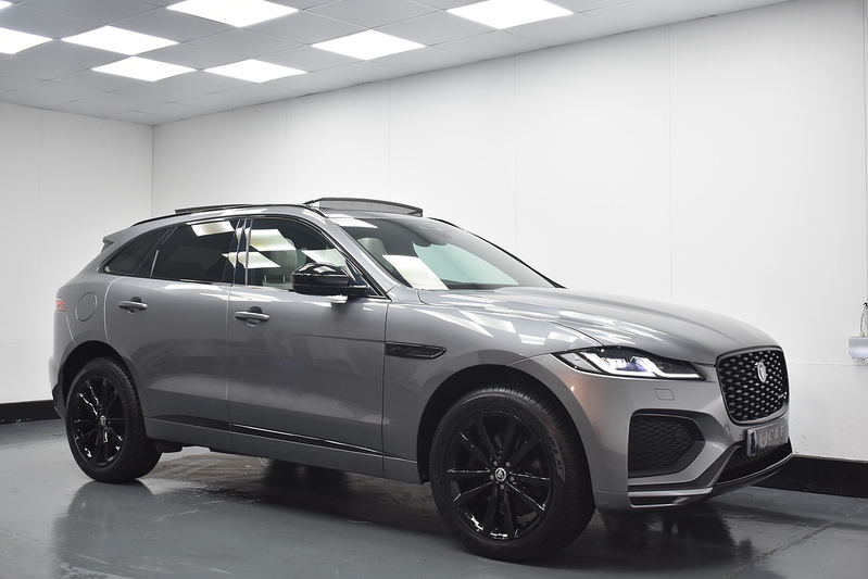 Jaguar F-PACE D200 MHEV R-Dynamic SE Black - U6340