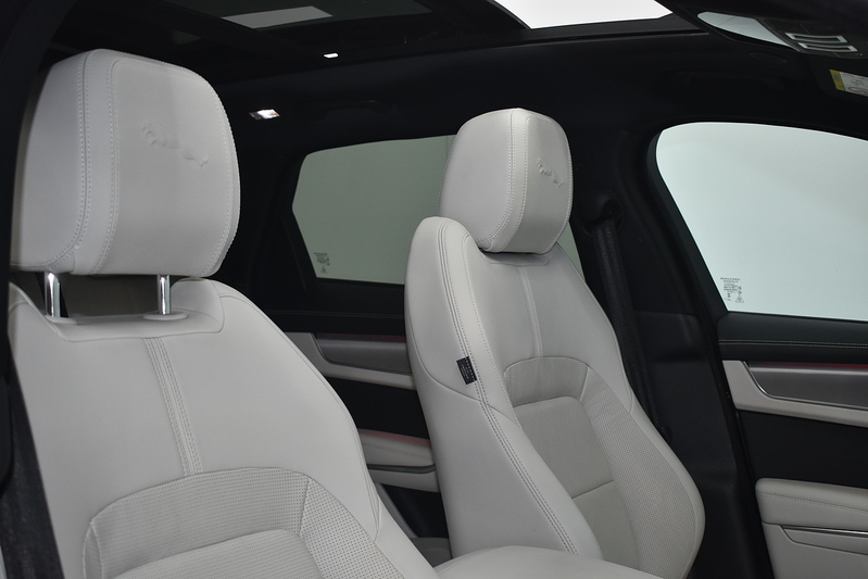 Jaguar F-PACE D200 MHEV R-Dynamic SE Black - U6340