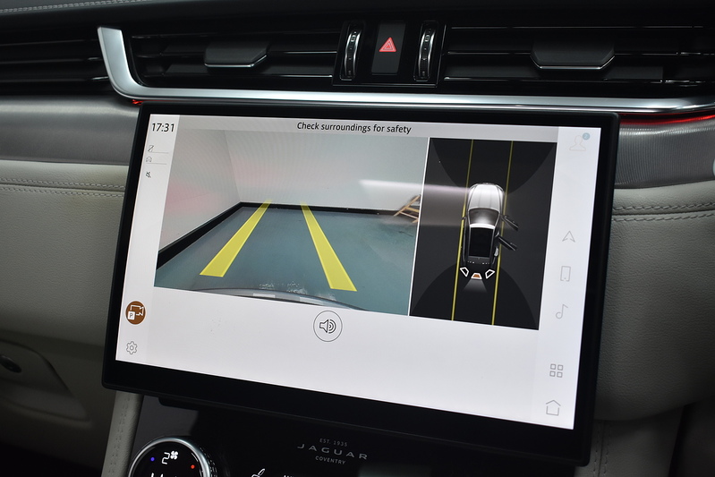 Jaguar F-PACE D200 MHEV R-Dynamic SE Black - U6340