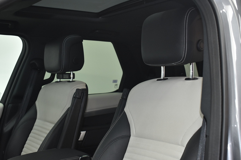 Land Rover Discovery D250 MHEV R-Dynamic SE - U6341