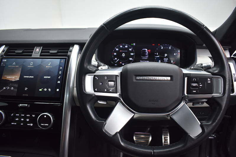 Land Rover Discovery D250 MHEV R-Dynamic SE - U6341