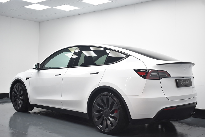 Tesla Model Y Performance - U6343