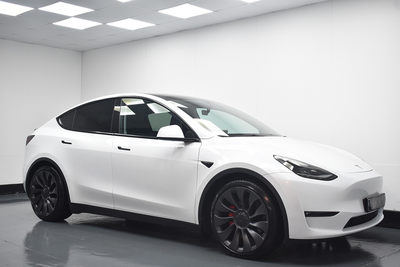 Tesla Model Y Performance - U6343