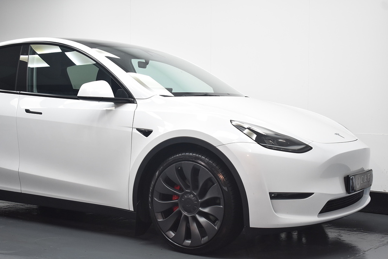 Tesla Model Y Performance - U6343